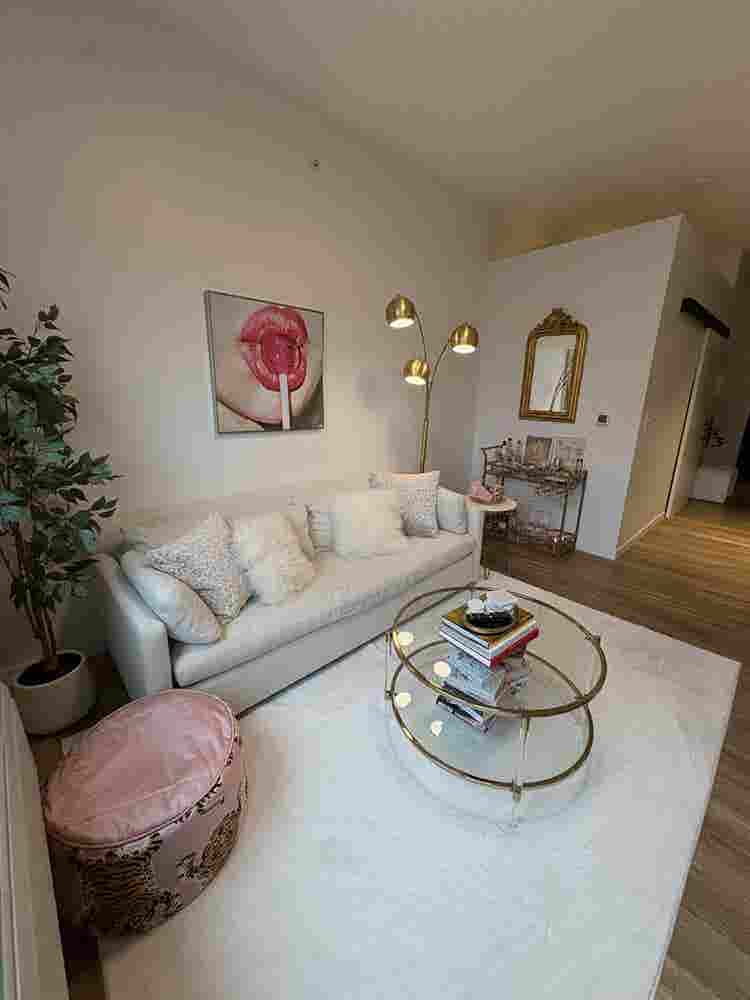 SUBELT NEEDED. FIRST MONTH FREE!!!