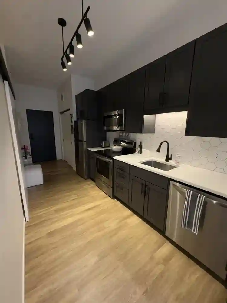 SUBELT NEEDED. FIRST MONTH FREE!!!