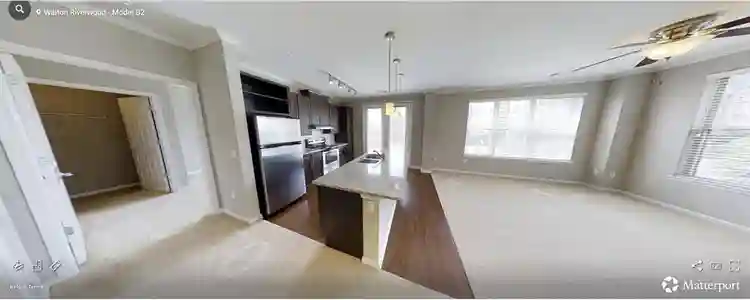 Top floor, corner unit south facing