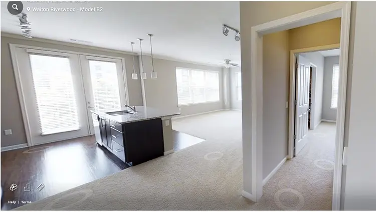 Top floor, corner unit south facing