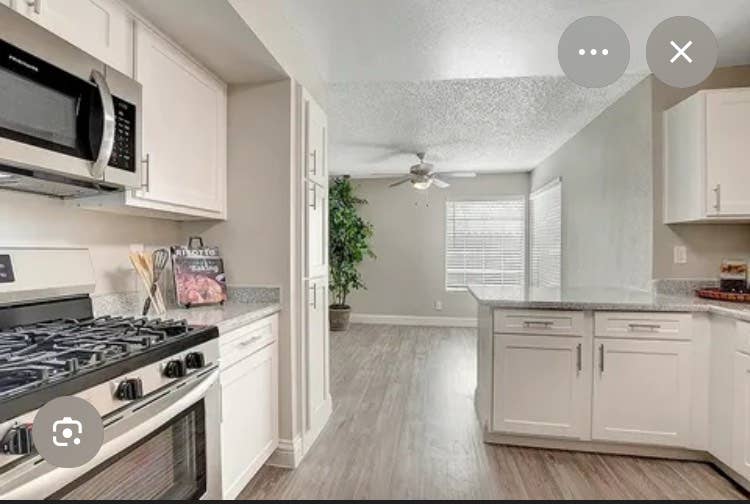 Looking for a FEMALE Roommate!