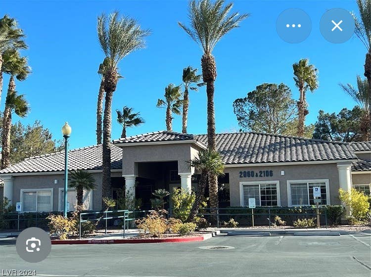 Looking for a FEMALE Roommate!