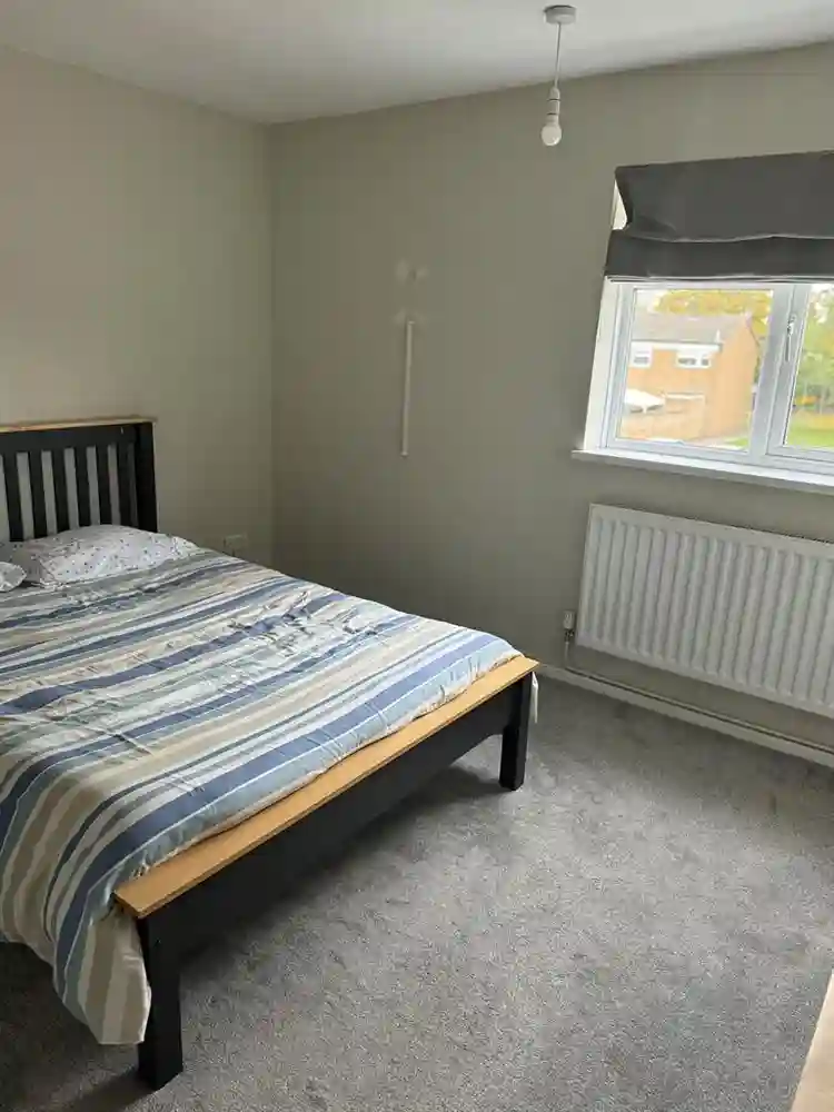 Bright Double Room Available