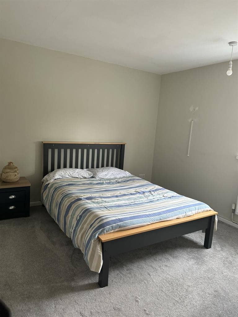 Bright Double Room Available