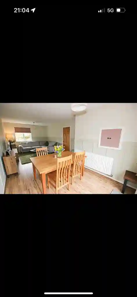 Bright Double Room Available