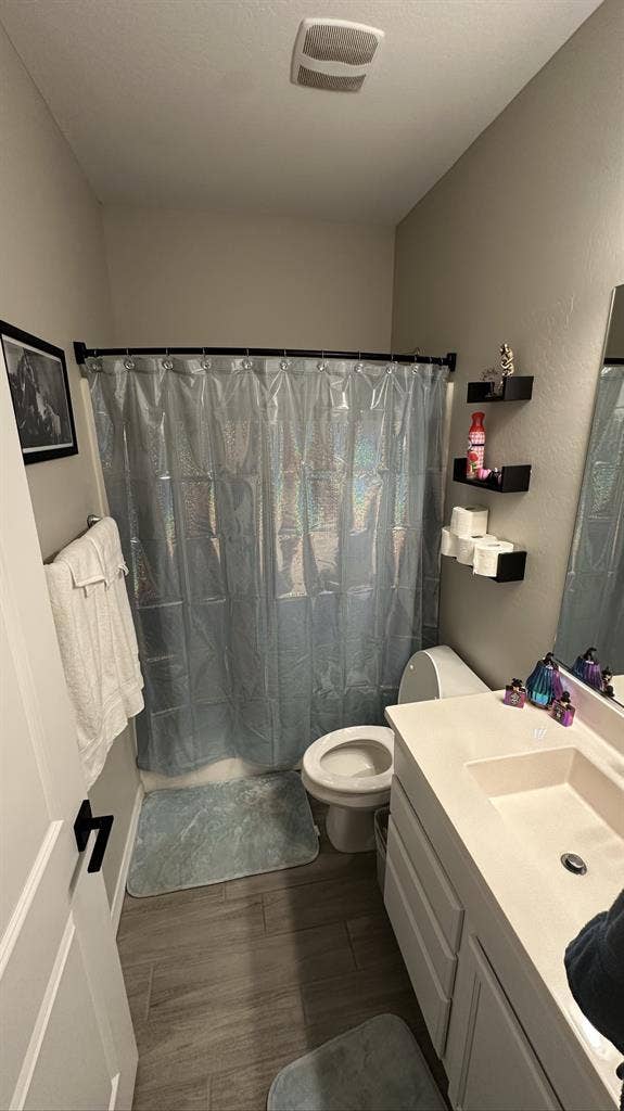 Furnished Room for Rent 💖