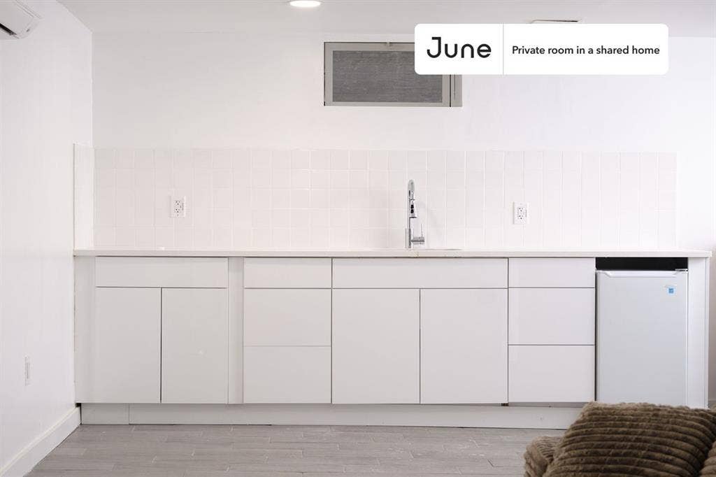 4 BR in New York City