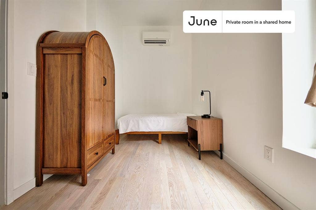 4 BR in New York City