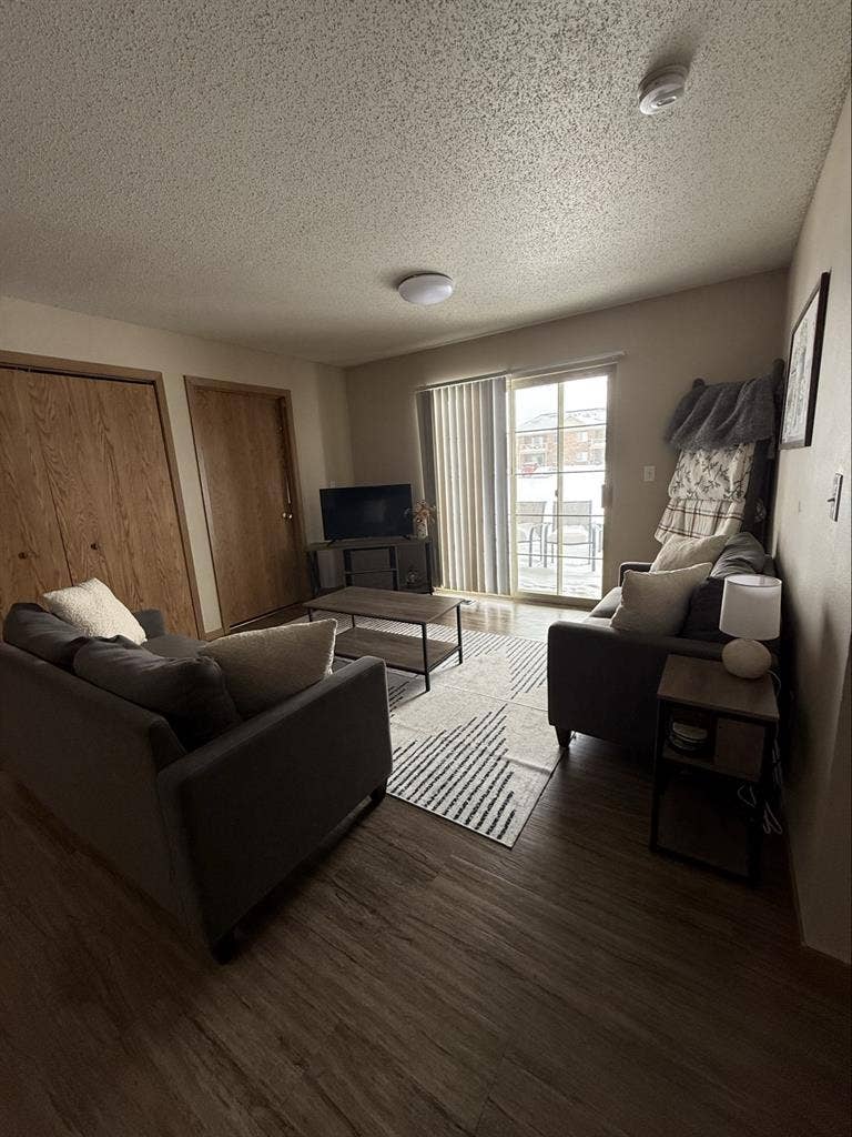 Looking to sublease at Hillcrest!