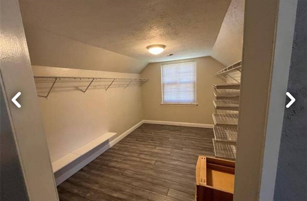 Spacious Room in Peaceful Home