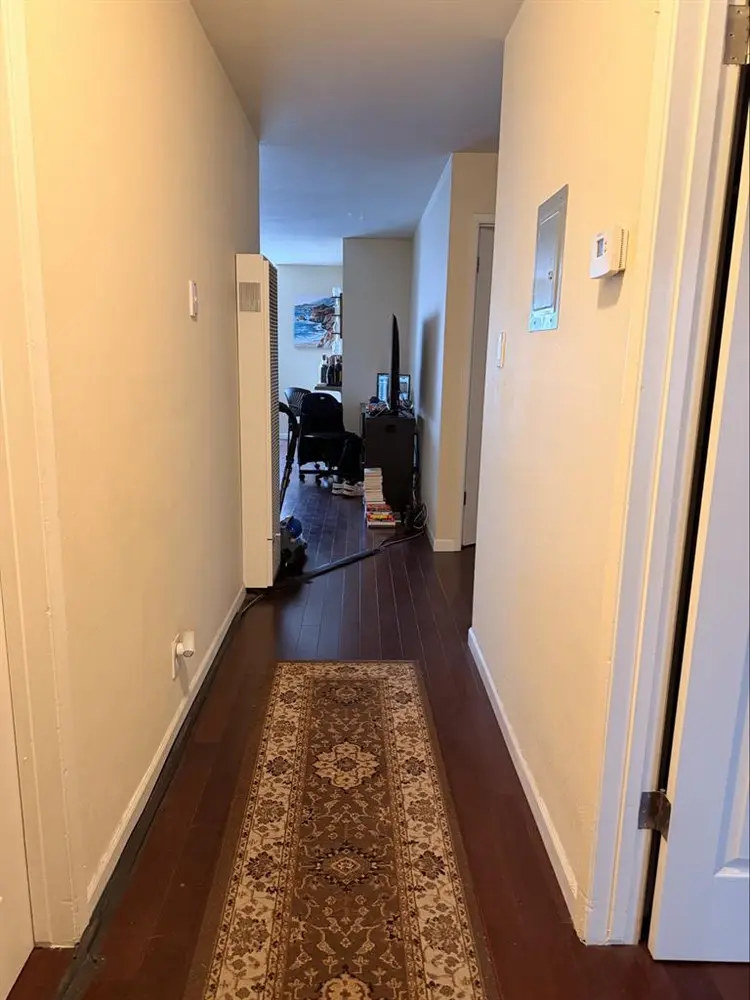 Looking for 3rd Roommate