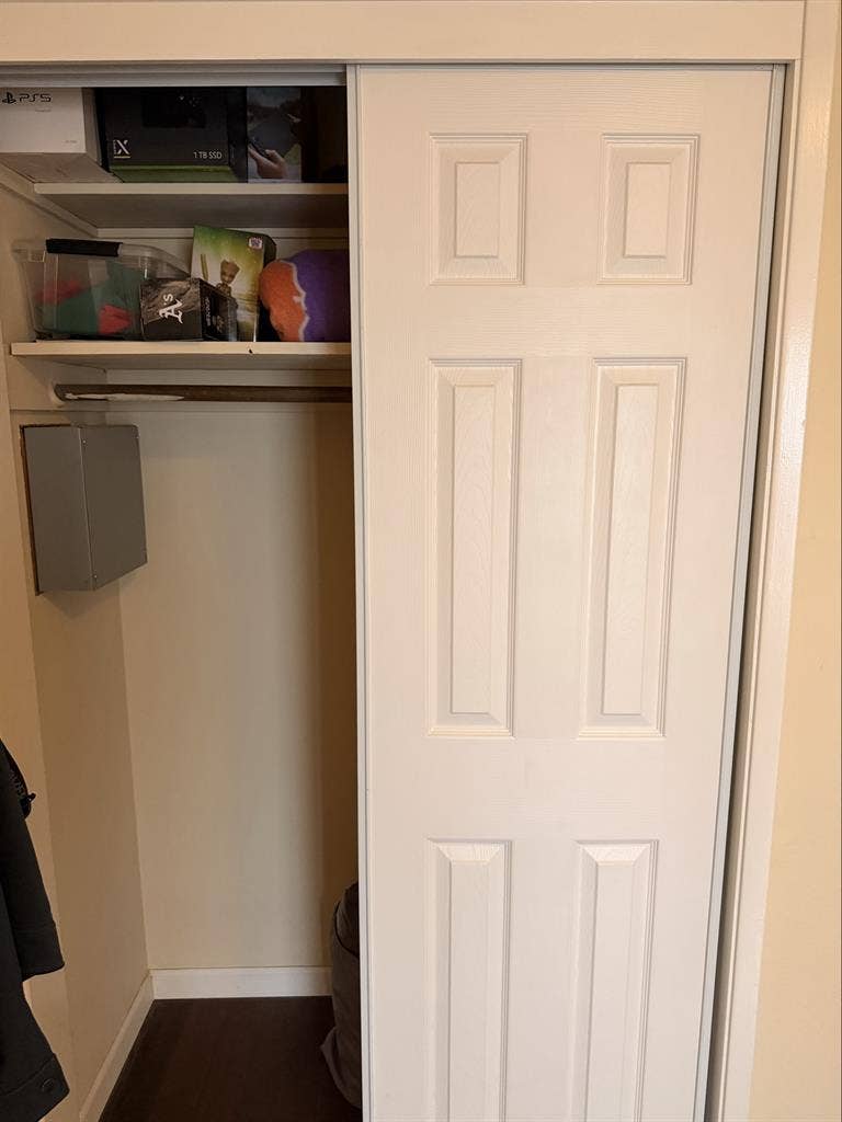 Looking for 3rd Roommate