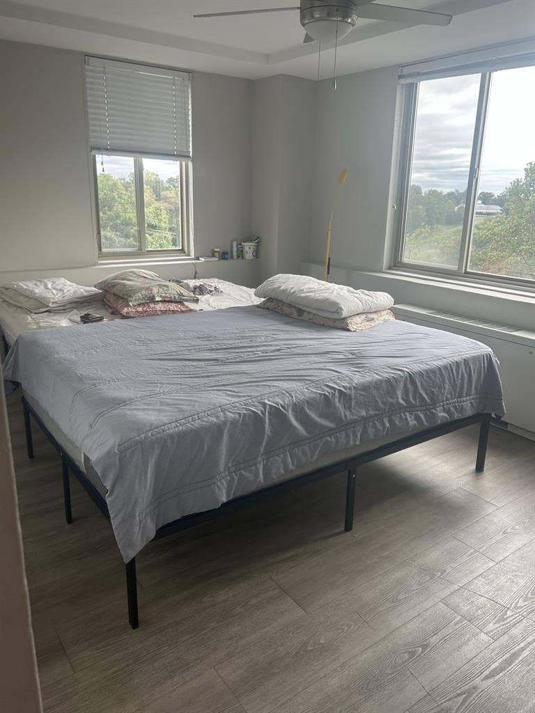 Master bedroom for rent