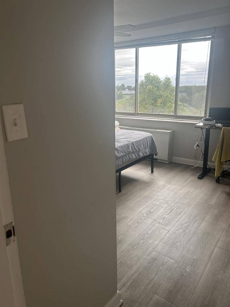 Master bedroom for rent