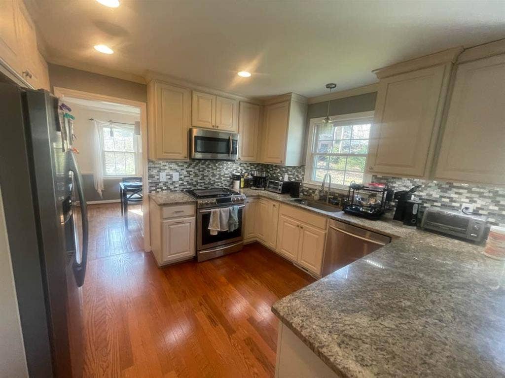 4 BR in Cary