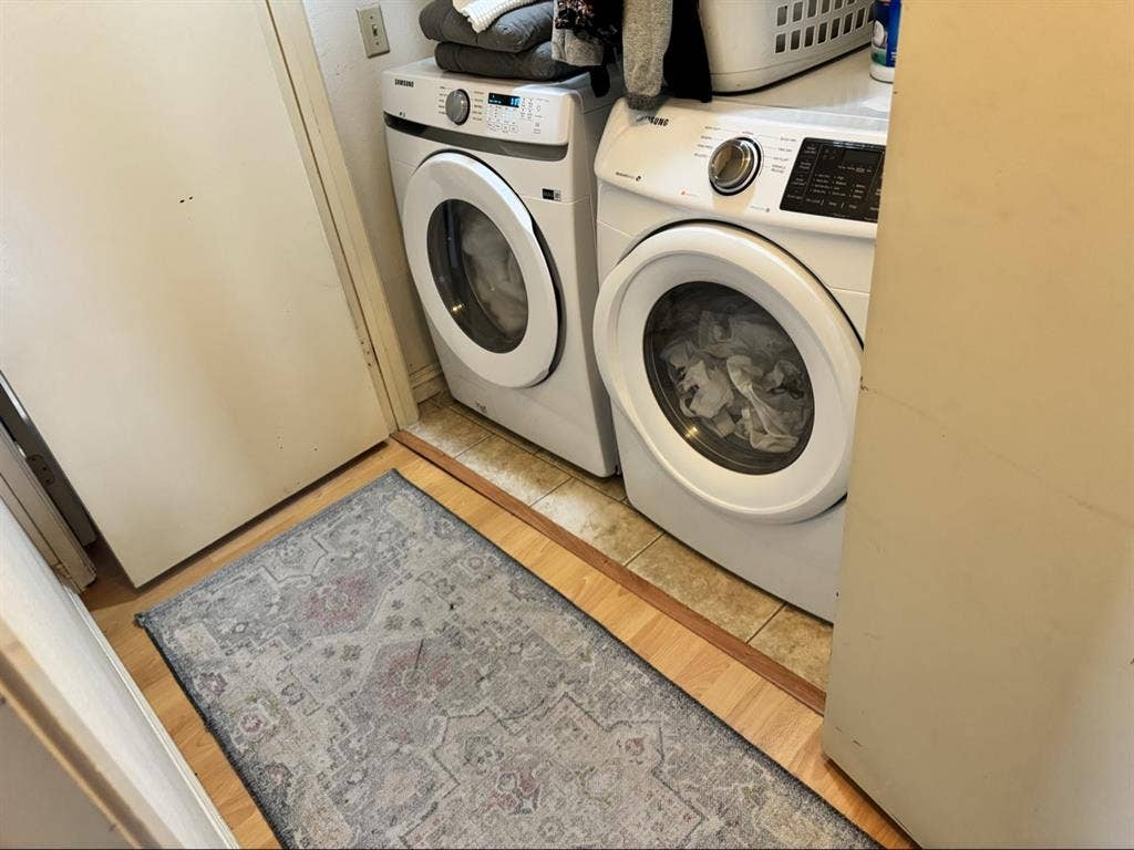 Private room + private bathroom