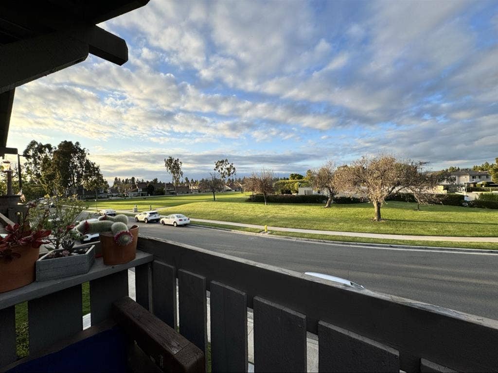 Private room + private bathroom