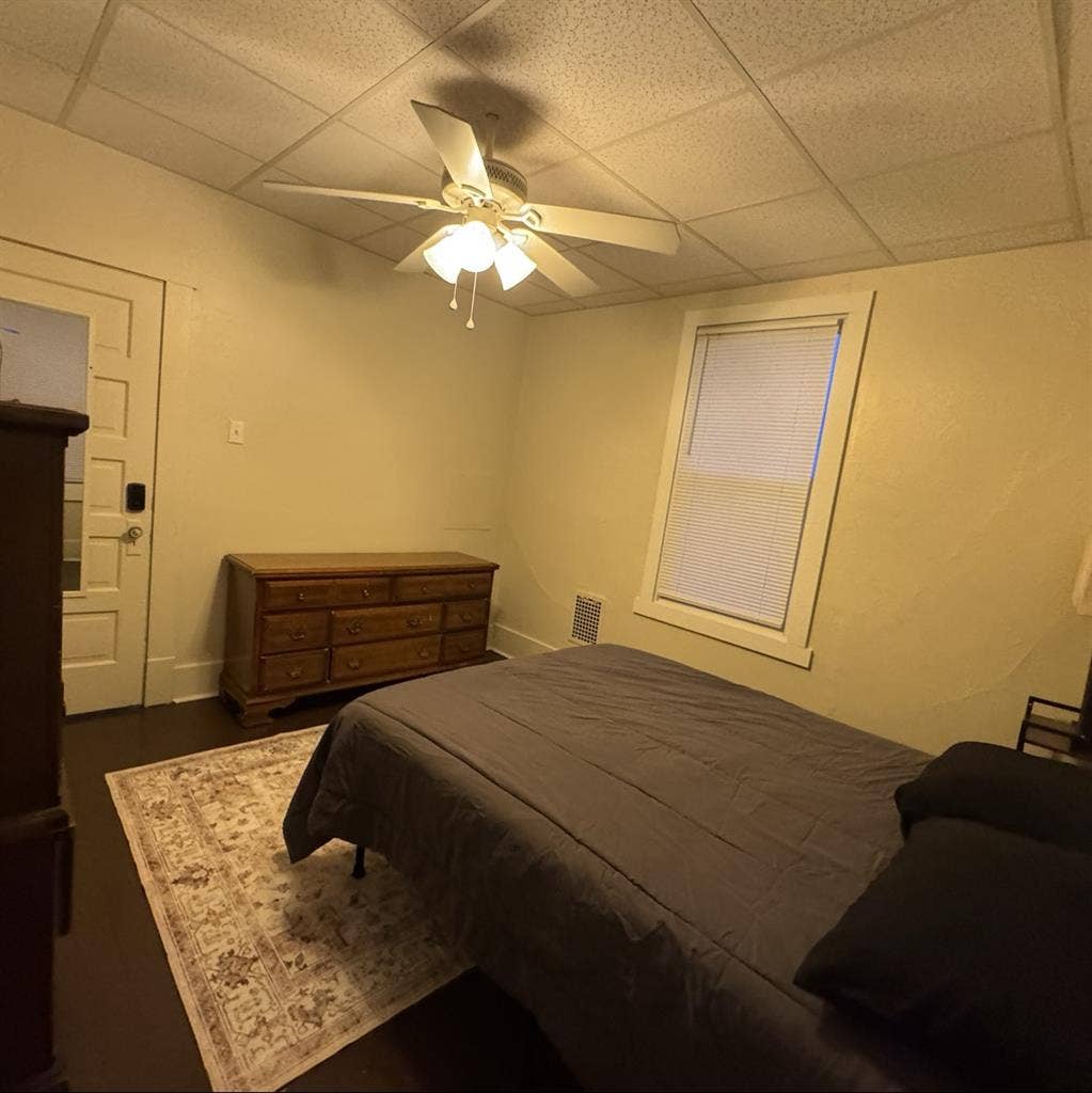 Single room Rental