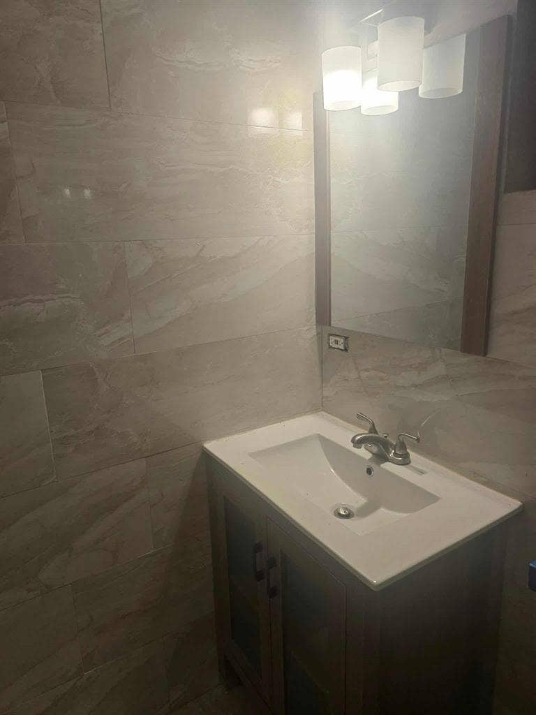 I have a studio apartment available