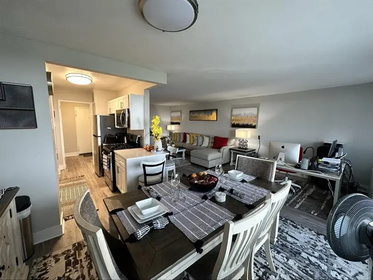 Room for Rent in Chestnut Hill