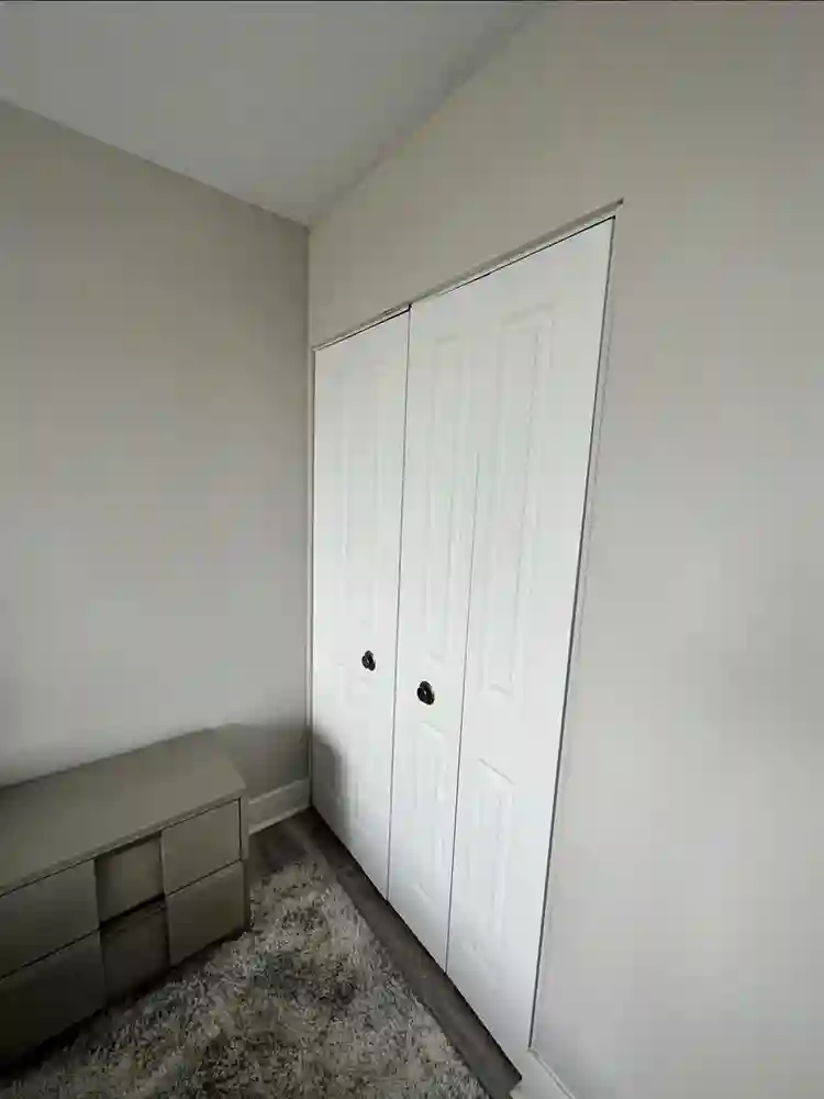 Room for Rent in Chestnut Hill