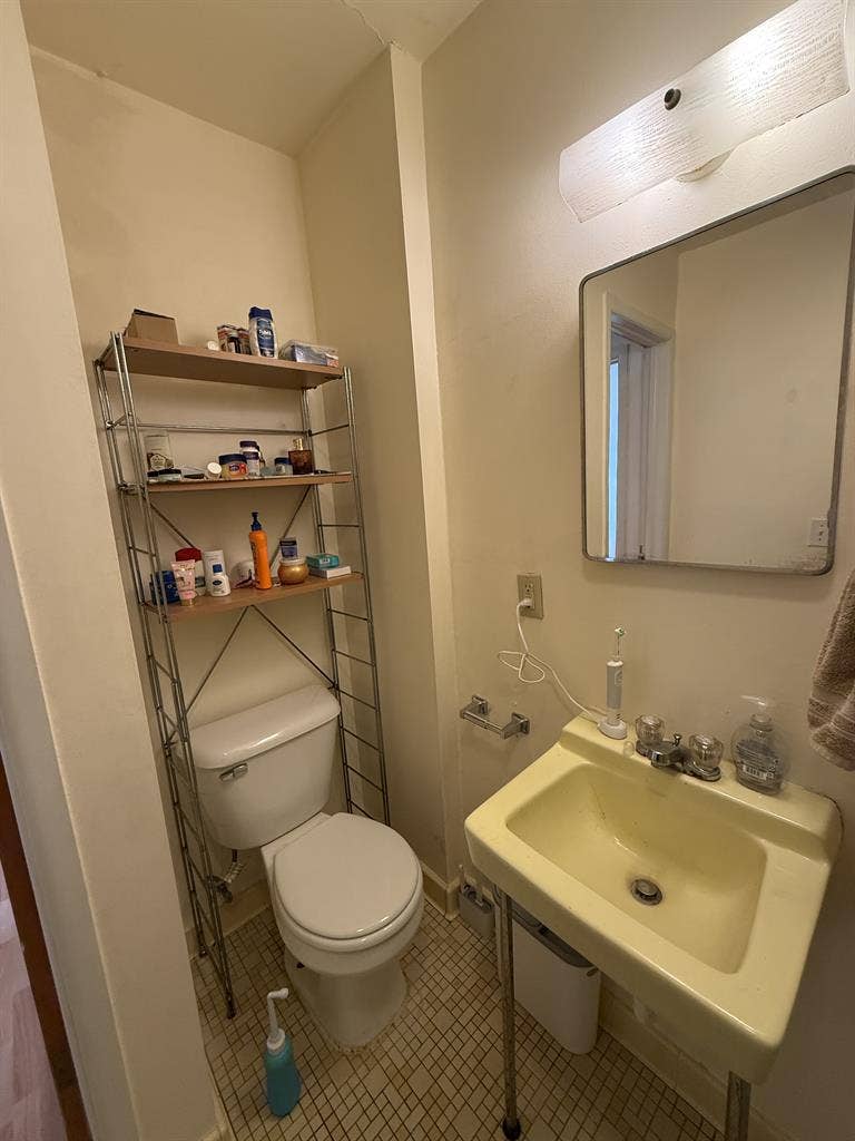 Fully furnished  Bath apt