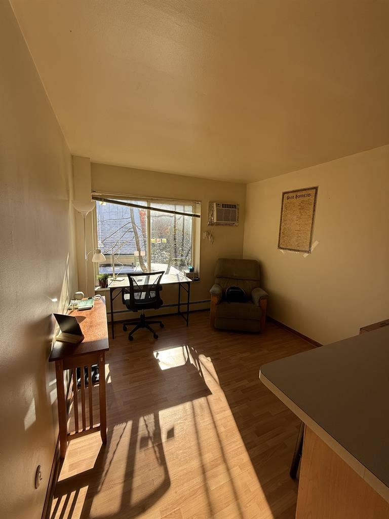 Fully furnished  Bath apt