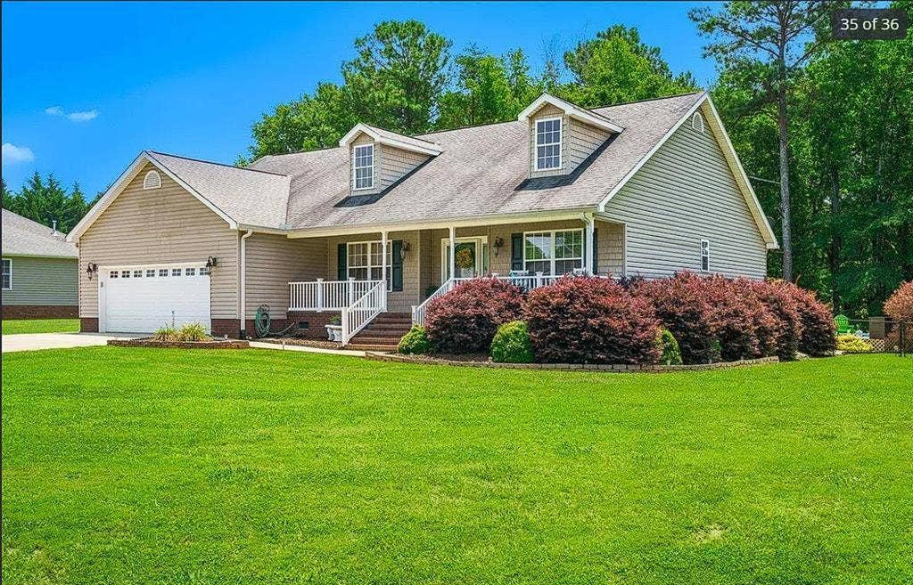 Beautiful home with a pool!