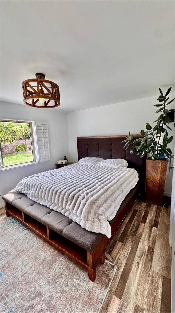 Room, private bathroom, furnished