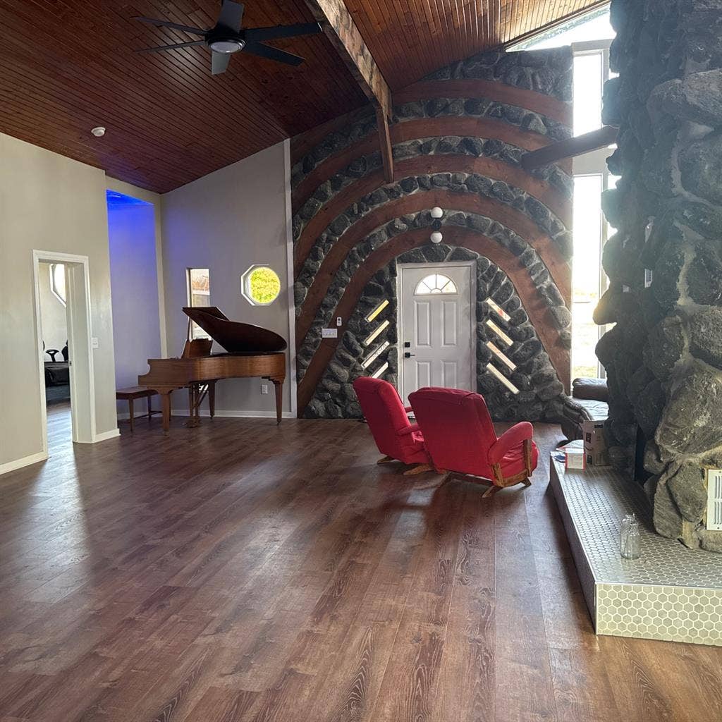 Searching for two renters.