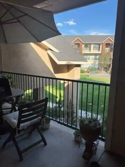 Looking for roommates