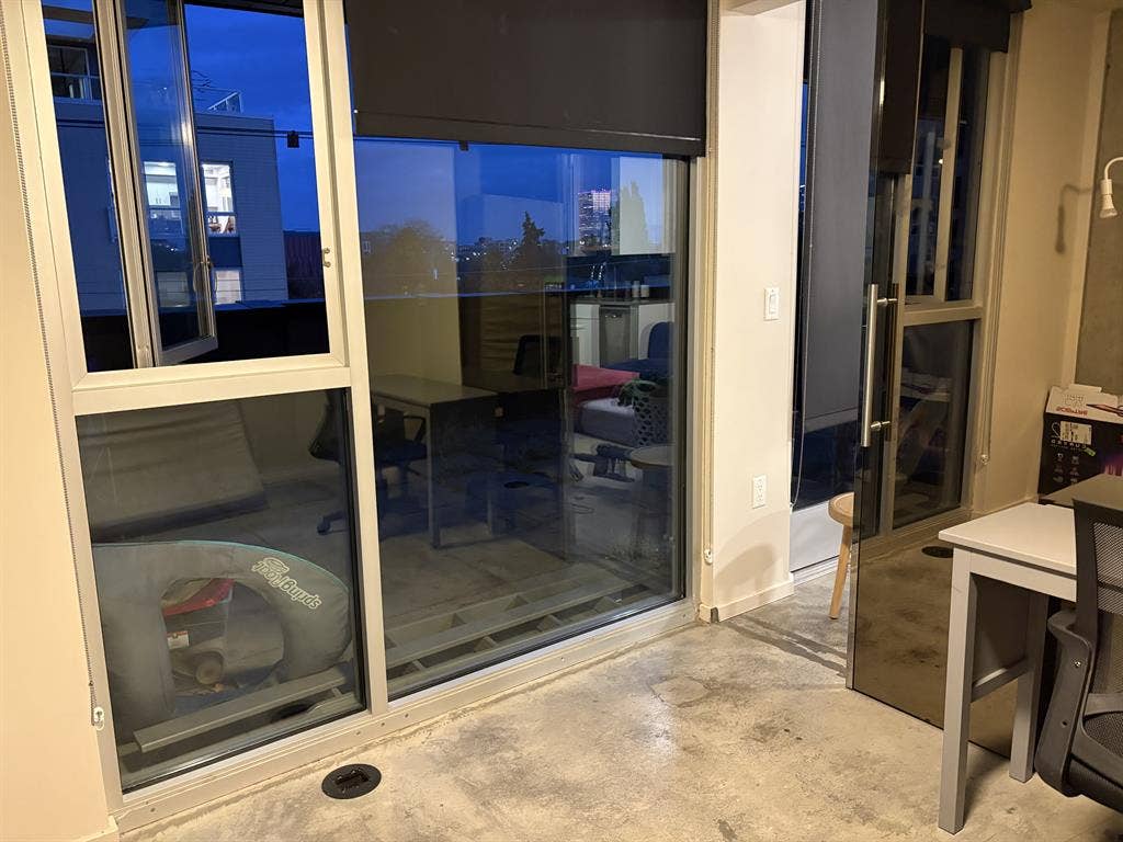 1 private bedroom, shared bathroom