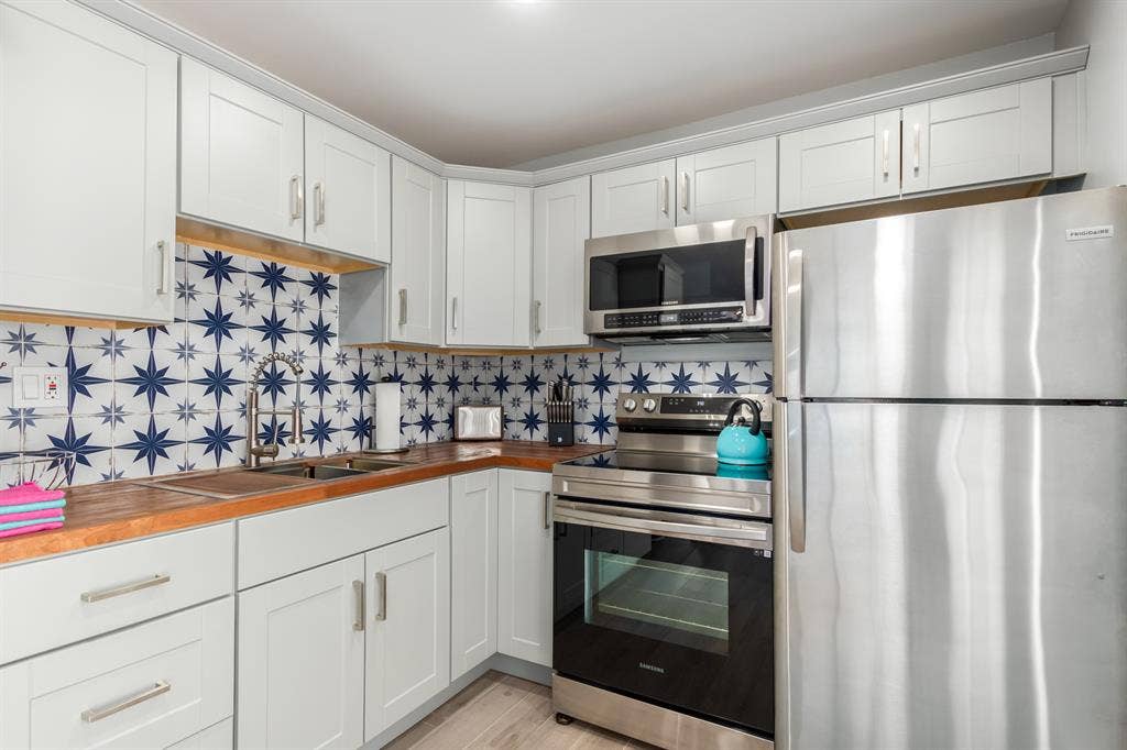 Furnished Room in Nice Home!