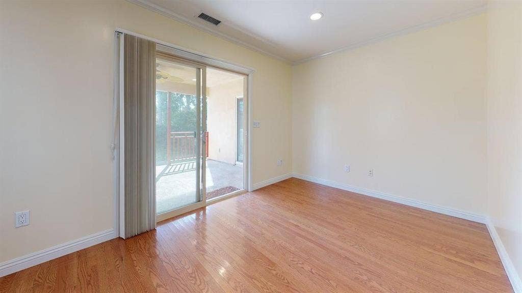 1 BR in Los Angeles