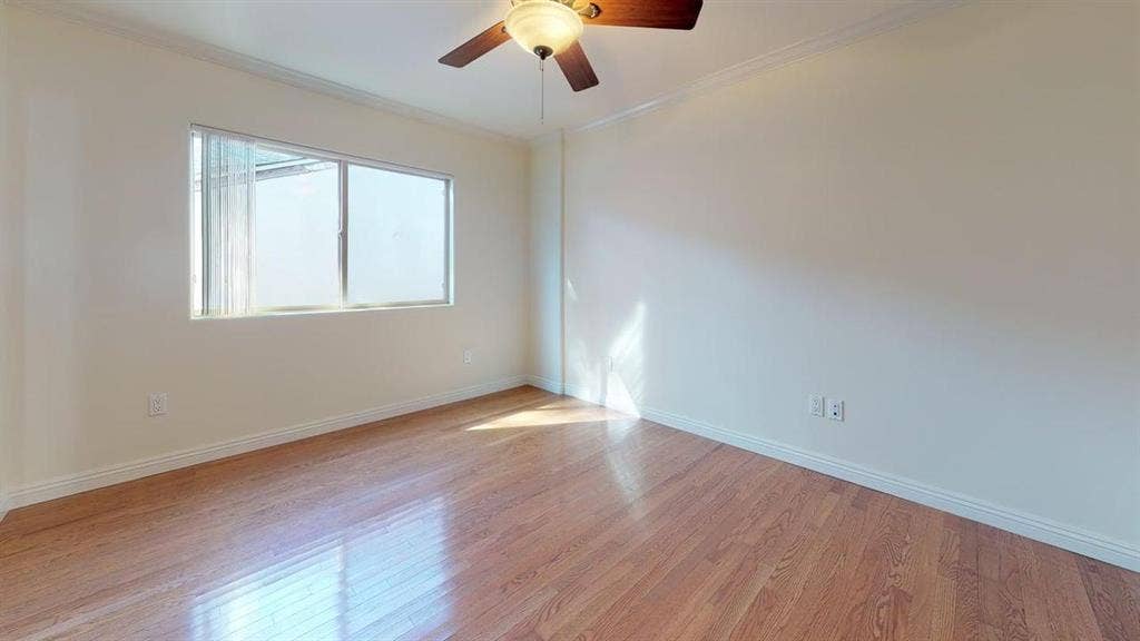1 BR in Los Angeles