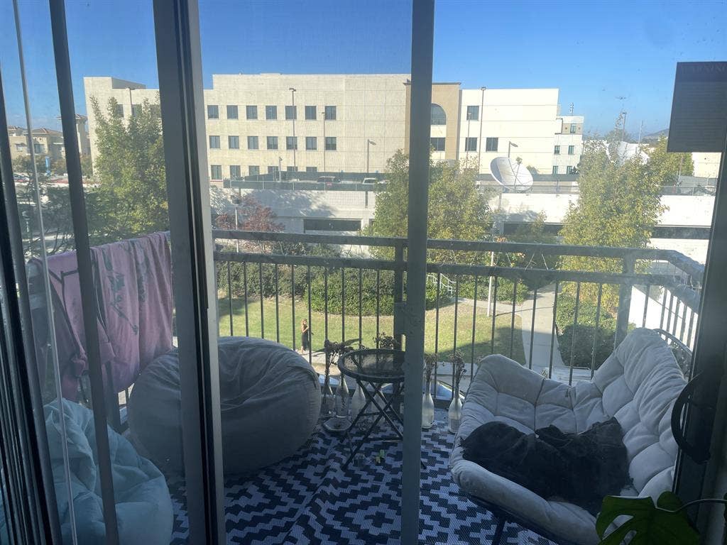 SpringSubLease(for Female)-give DM!