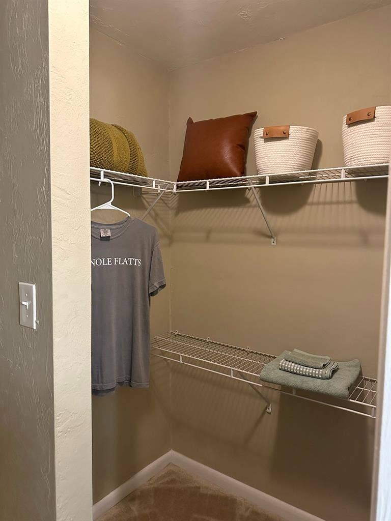 Furnished unit available in Dec.