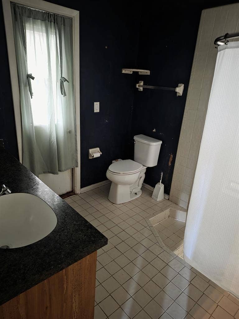 Master bedroom with Private bath