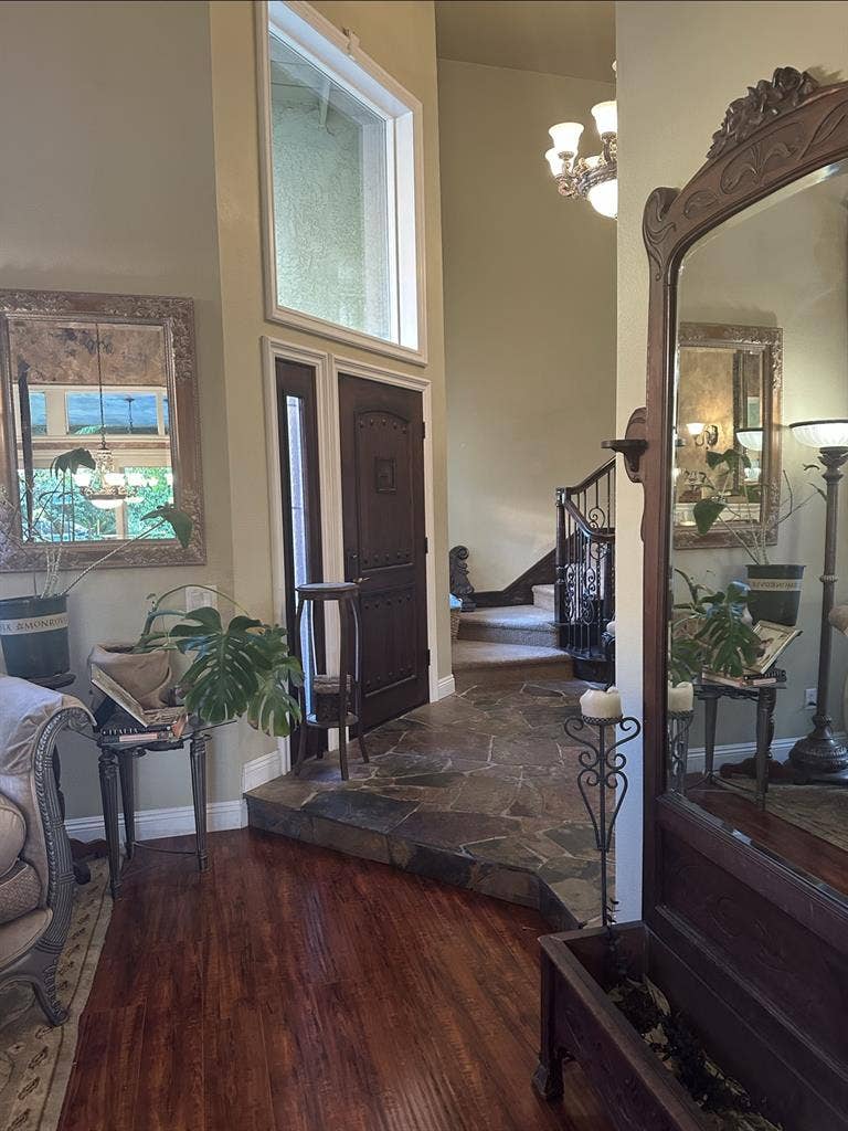 Safe, clean quiet smoke free Room