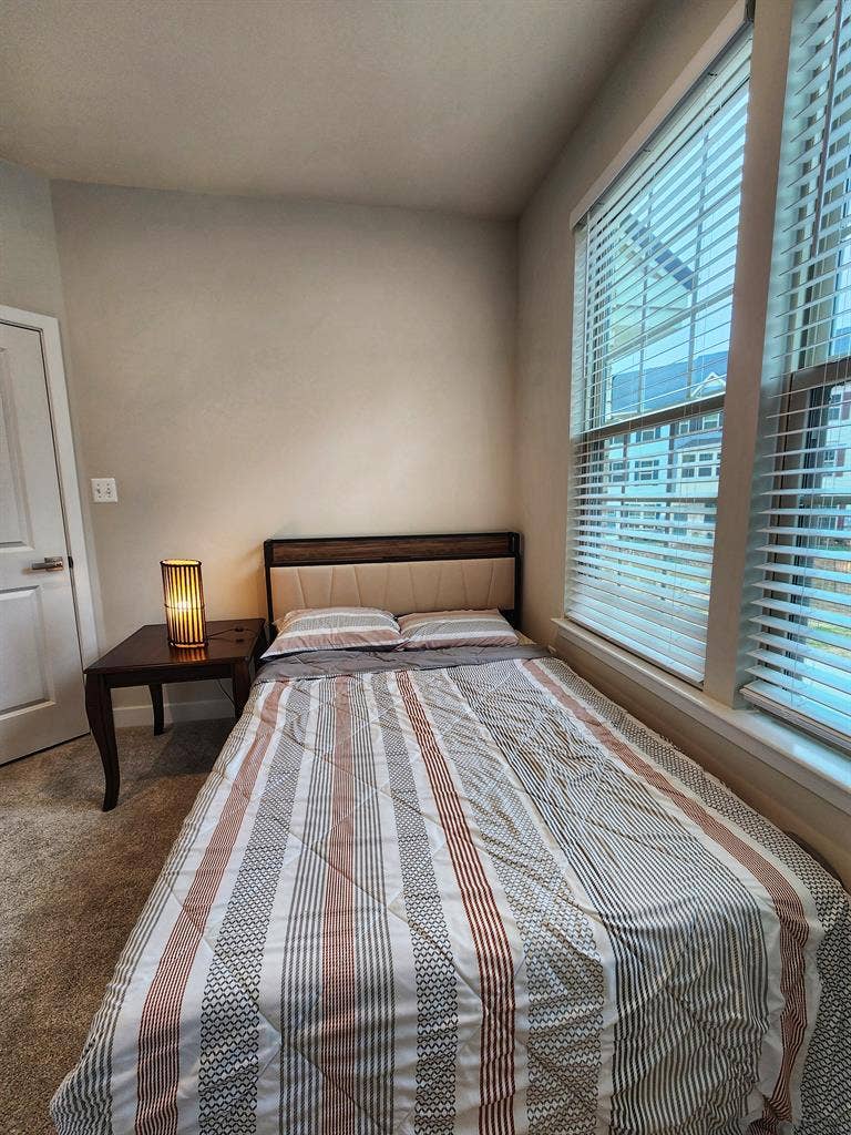 Room for rent in Montgomery village