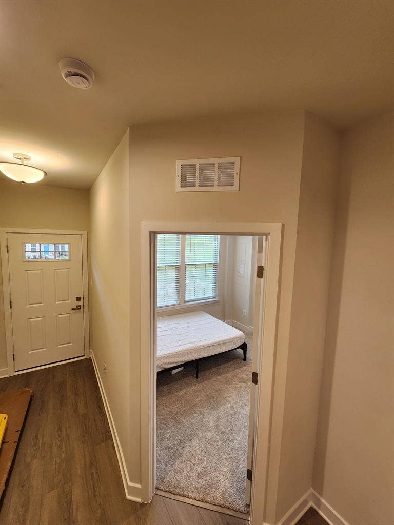 Room for rent in Montgomery village