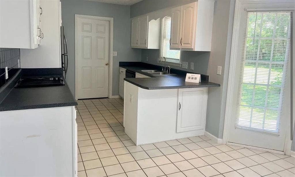 Room Available for Sublease ASAP