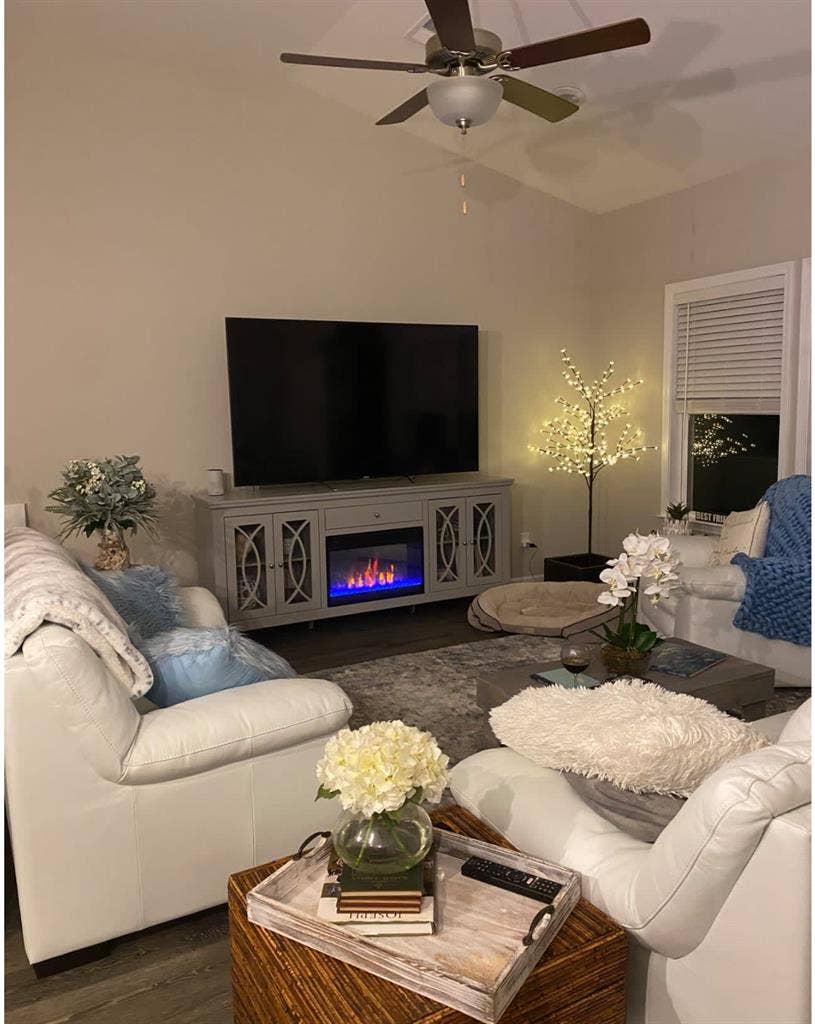 Room with private bath in Surfside