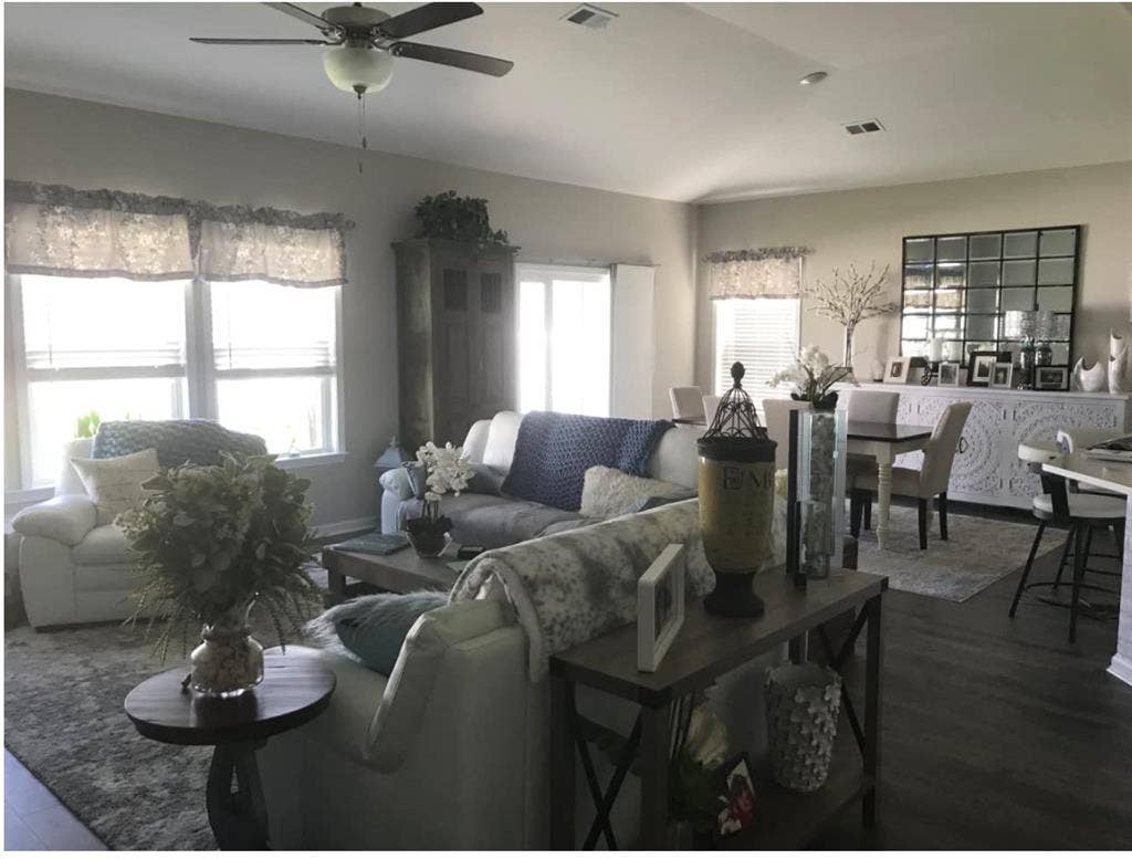 Room with private bath in Surfside