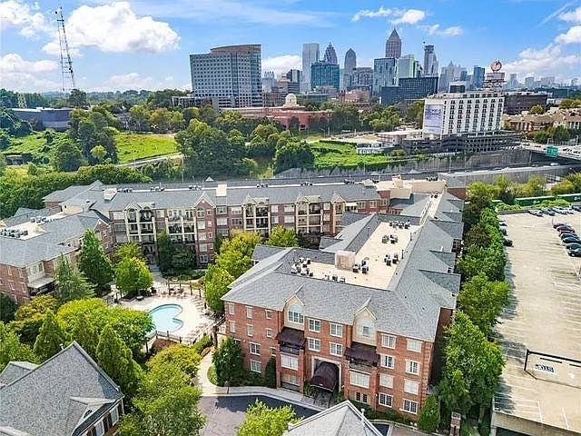 2 BR in Atlanta