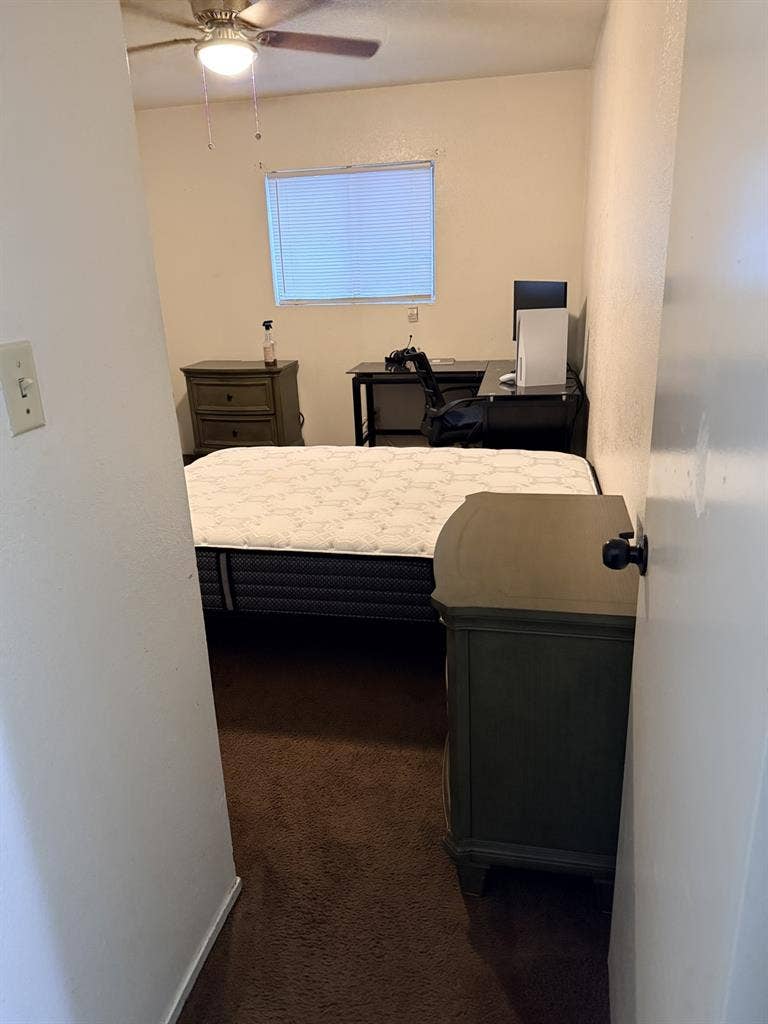 Furnished bedroom for rent