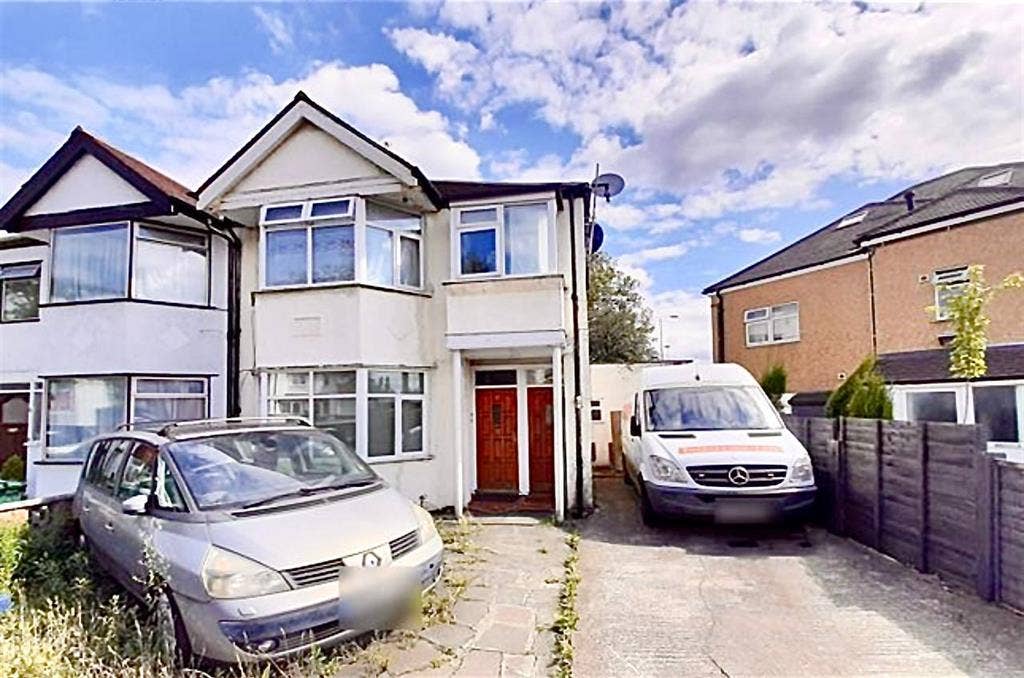 Double Room for Females