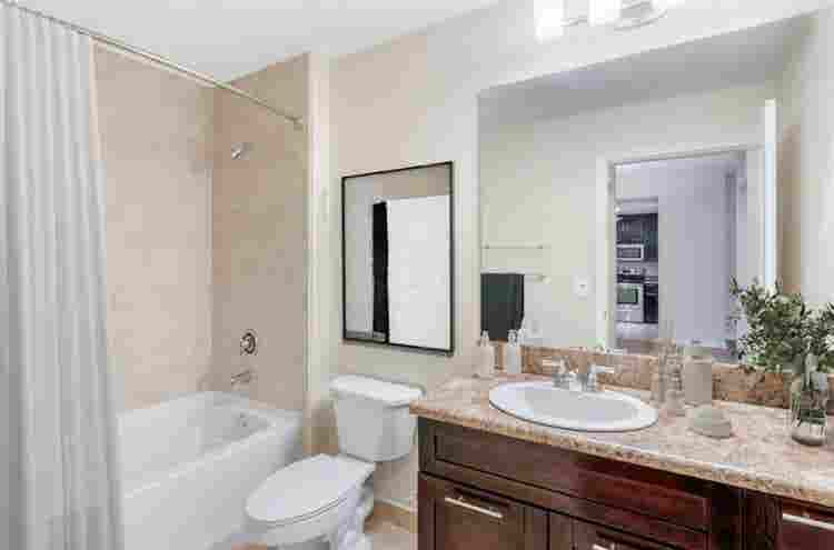 Rooms for rent across UM