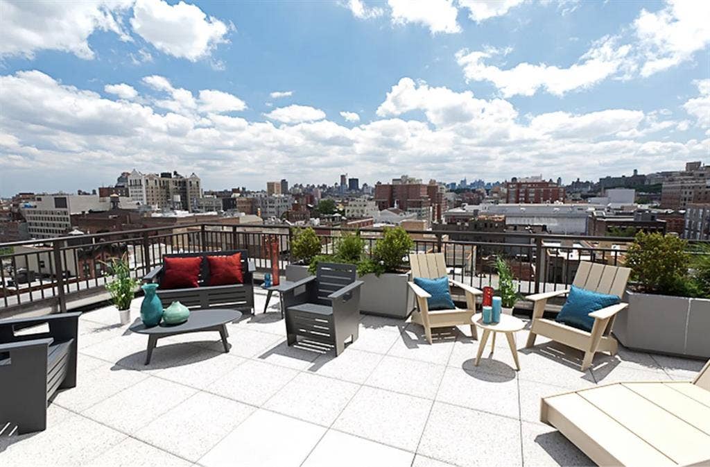 Private Room + 
Gym Avail