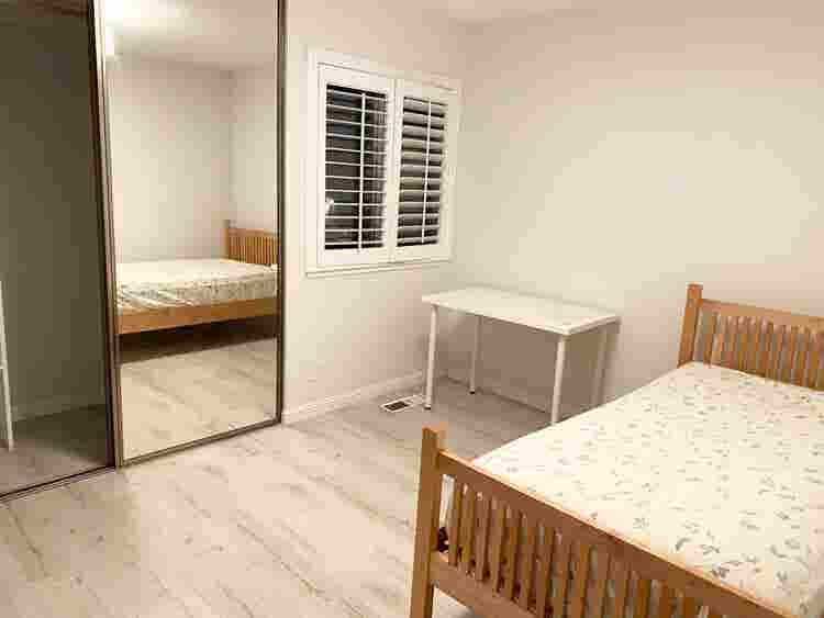 Female tenants only (Room for rent)